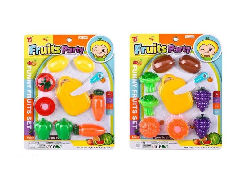 For Playing House, You Can Mix Two Kinds Of Cut Fruits And Vegetables