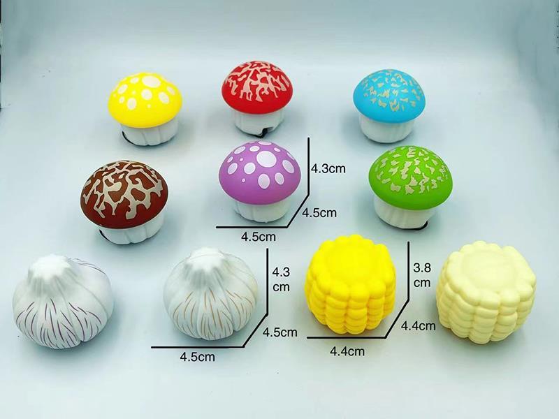 Simulation Vegetable Series Mushroom Corn Garlic Pull Back Car