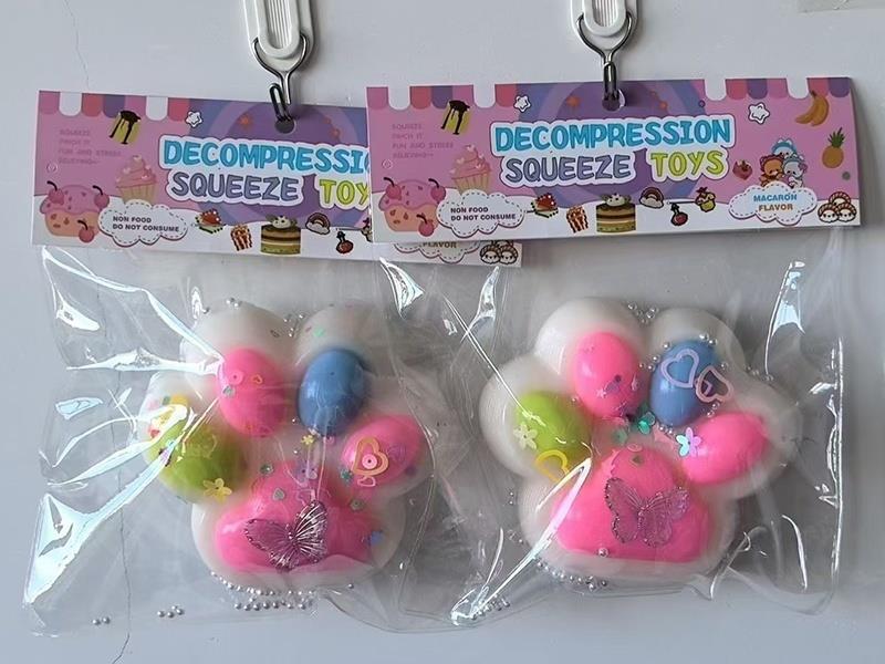 Pinching Music: Three-Color Big Cat Paws