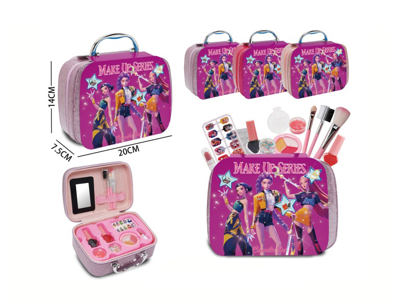 Witch Hunt Team'S Hand-Held Makeup Bag Is A Three-Color Mixed Outfit
