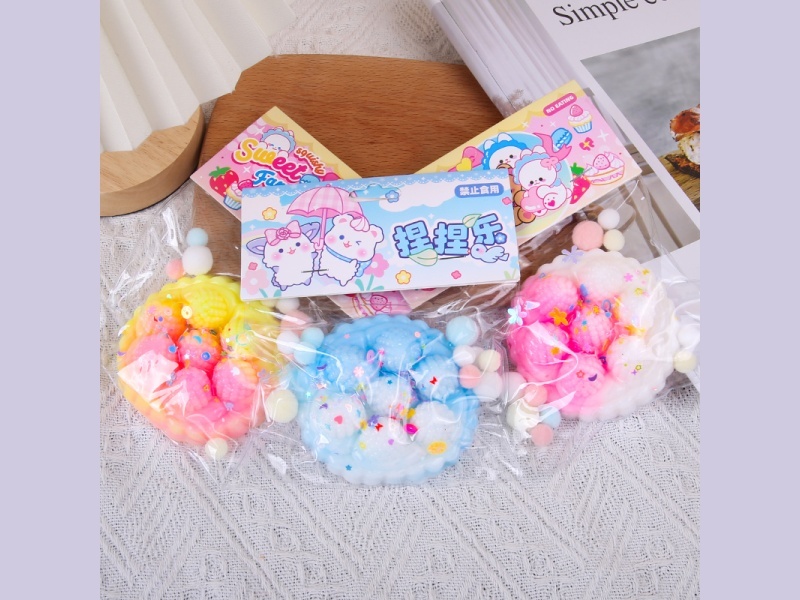 Jelly Kneading Fun Mixed With Colorful Raspberry Tower Sequins + Pom-Pilling + Card Heads