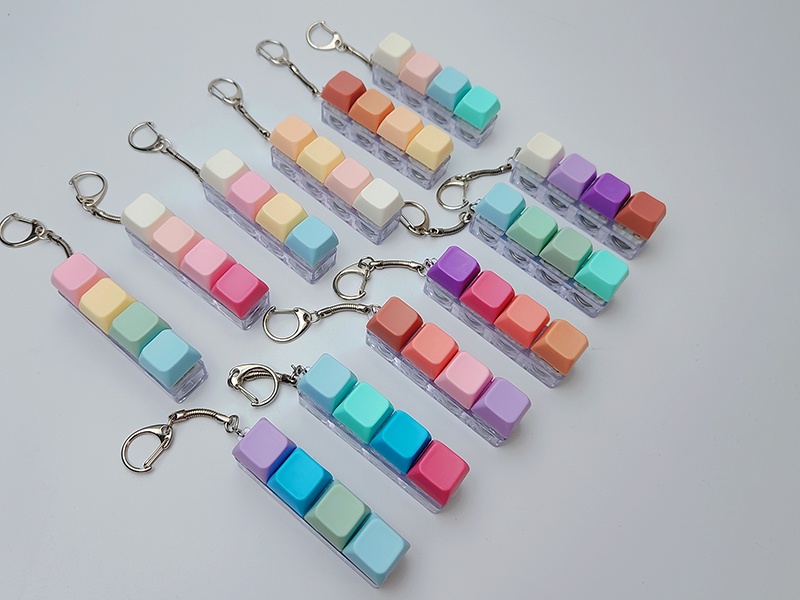 4-Key Keyboard Keychain - With Light