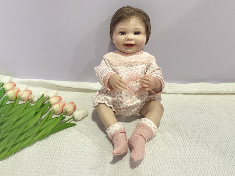 18-Inch High-Quality Imitation Newborn Baby (High Color, With Blue Veins And Blood Vessels Simulating Skin Color, Painted Hair)