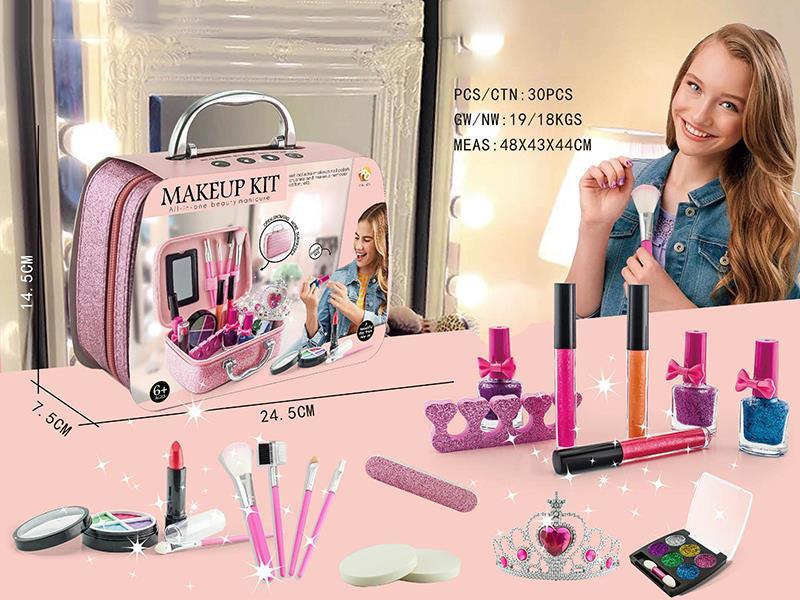 Handbag Manicure  Makeup Set