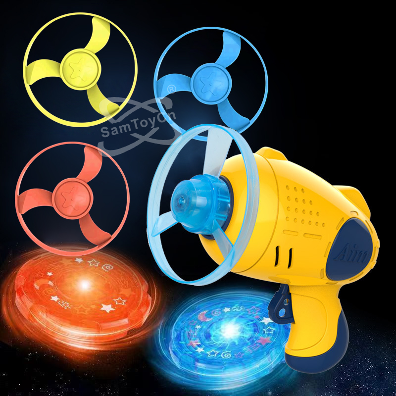 In dark environments, the flying saucers fired by the Flying Saucer Gun will glow