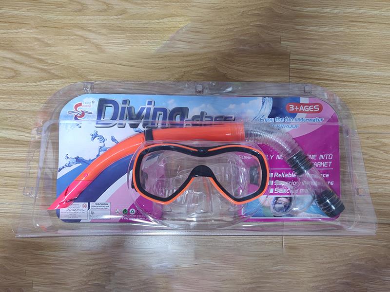Swimming Mask And Snorkel