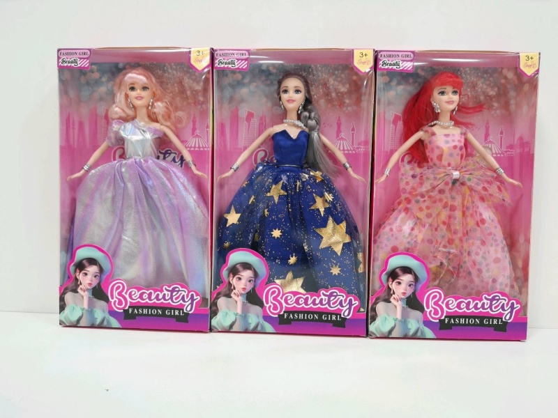 Three Mixed Outfits Of 11-Inch Dress Dolls