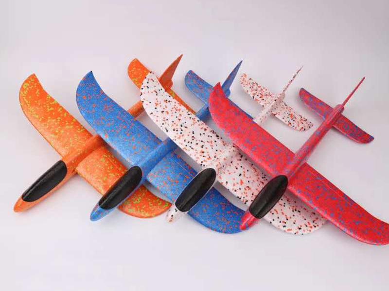 Hand Throwing Aircraft