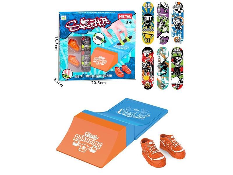Alloy Finger Skateboard Toy With Quarterpipe, Shoes