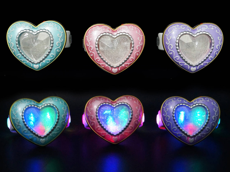 Heart-Shaped Bracelet With Flash Lights