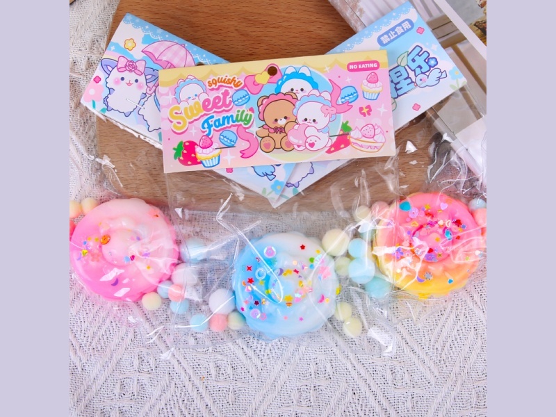 Jelly Kneading Fun Mixed With Colorful Yurt Sequins + Pom-Poms + Clips