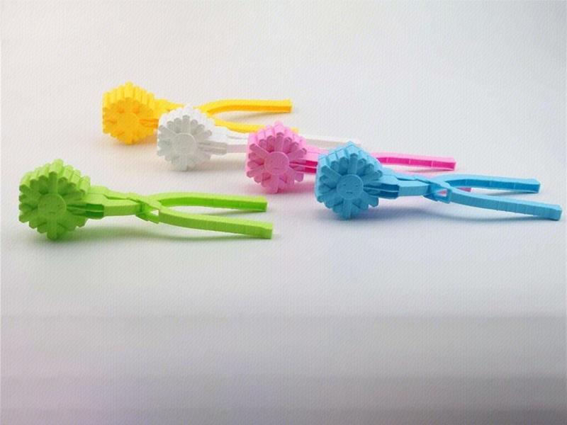 Extra Large Size Snowflake Snowball Clip