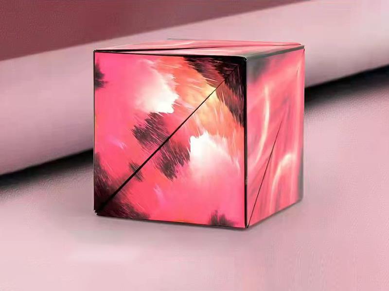 6.2cm Red Magic Cube