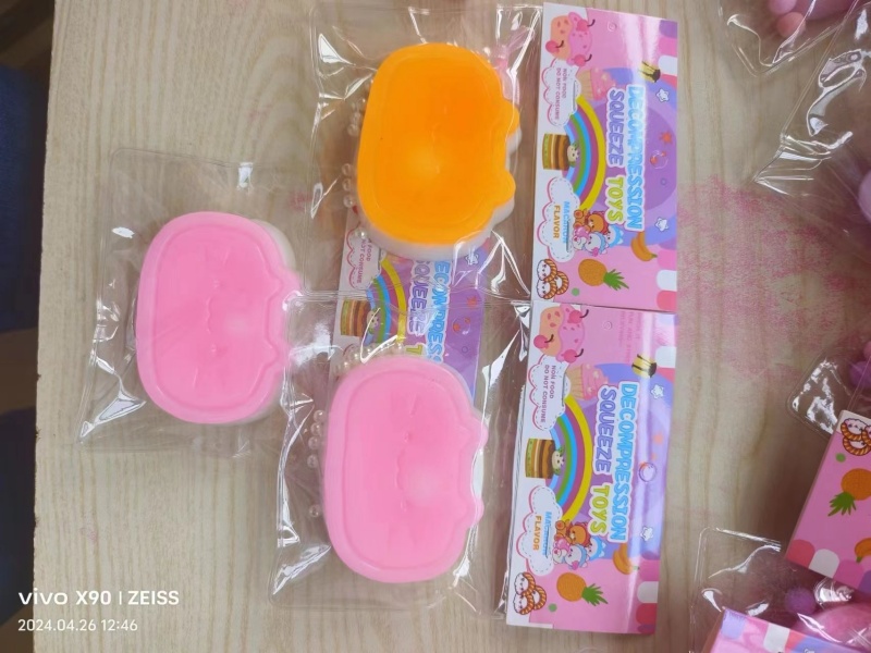 Pinch Pinch Fun: Cheese Cat