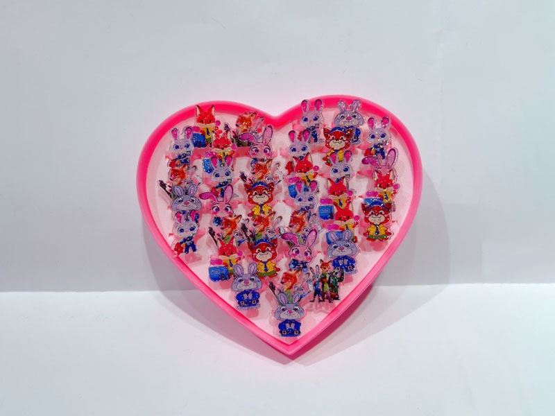 36 Heart-Shaped Peach Box Rings From Zootopia