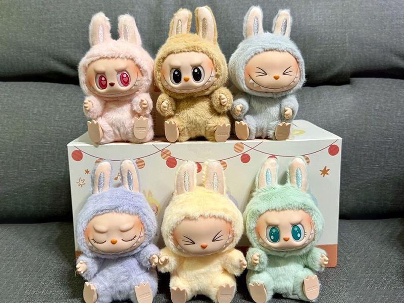 Popmart Labubu Vinyl Plush Doll Blind Box