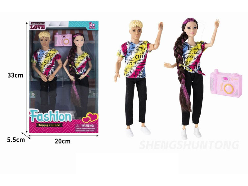 A Family Of Three Consists Of A 12-Inch Real 11-Joint Male Doll Prince And An 11.5-Inch Real 11-Joint Doll Princess, Each Equipped With A Camera