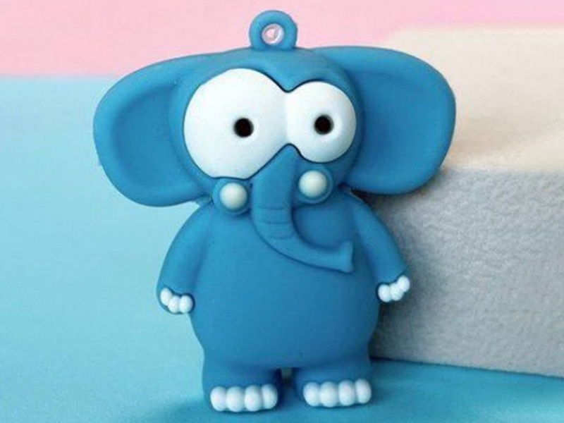 Keychain: Eye-Popping Elephant