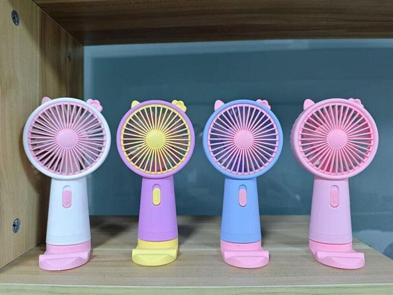 Cartoon Handheld Fan With 250 Milliamperes