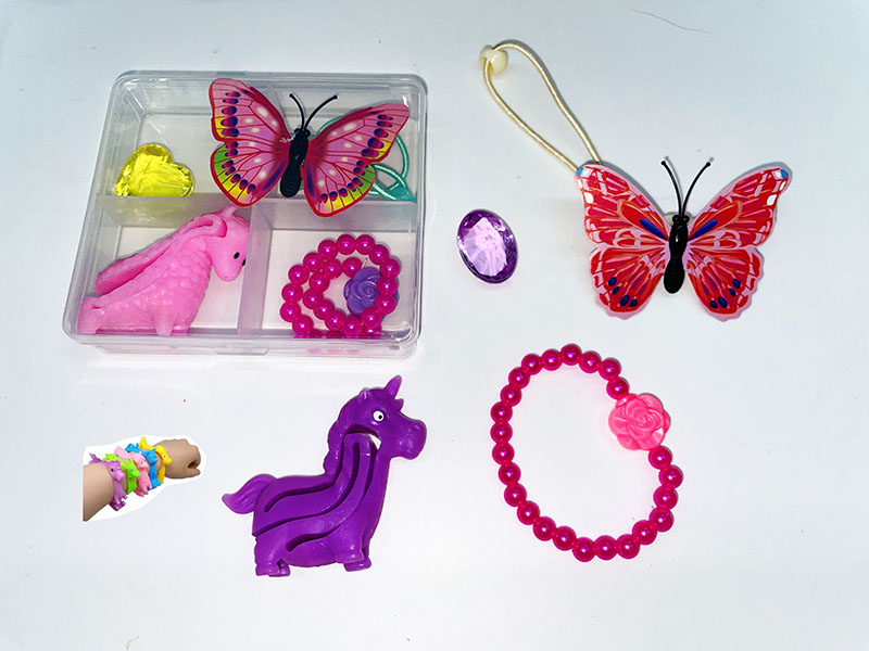 Jewelry Box Set Bracelet + Gem + Soft Rubber Animal Wristband + Hair Tie