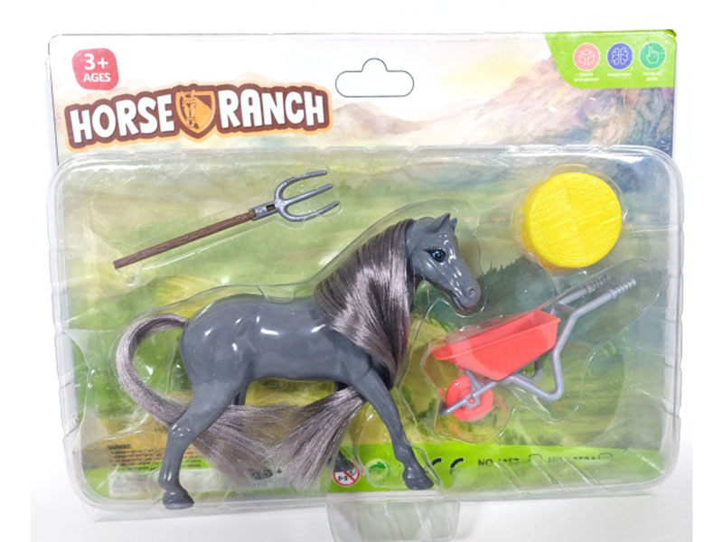 Racecourse Suit With Artificial Fur