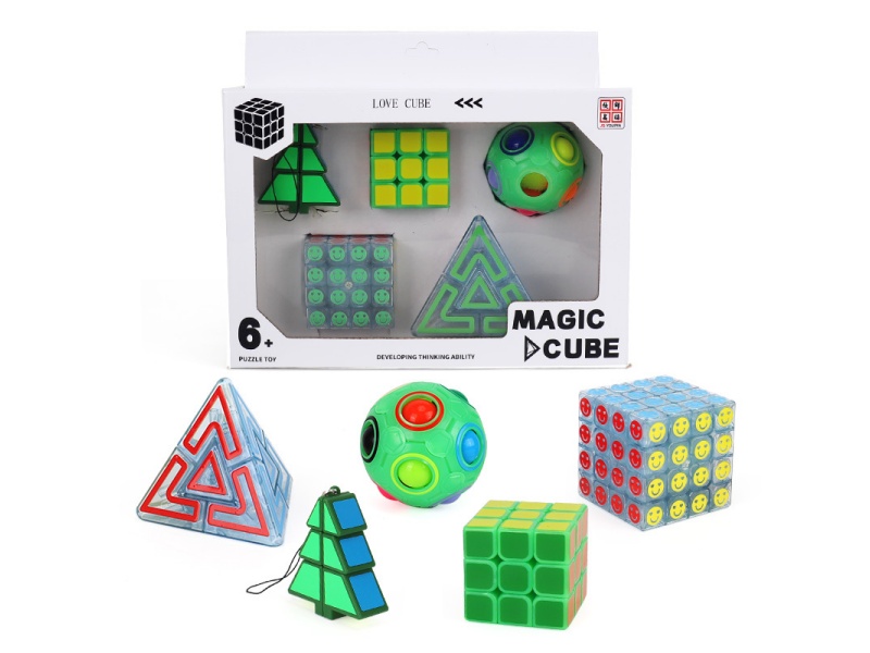 Glow-In-The-Dark Christmas Tree + 3X3 Glow-In-The-Dark Rubik'S Cube + 3X3 Glow-In-The-Dark Rainbow Circle + Transparent 4X3 Rubik'S Cube + Transparent Maffite Pyramid