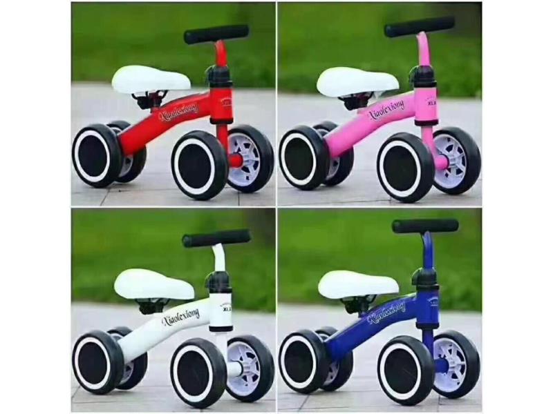 Small Four-Wheel Balance Vehicle