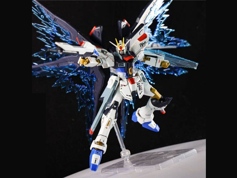 Gaoke Assault Free With Light Wings Assembly Model Gundam Model