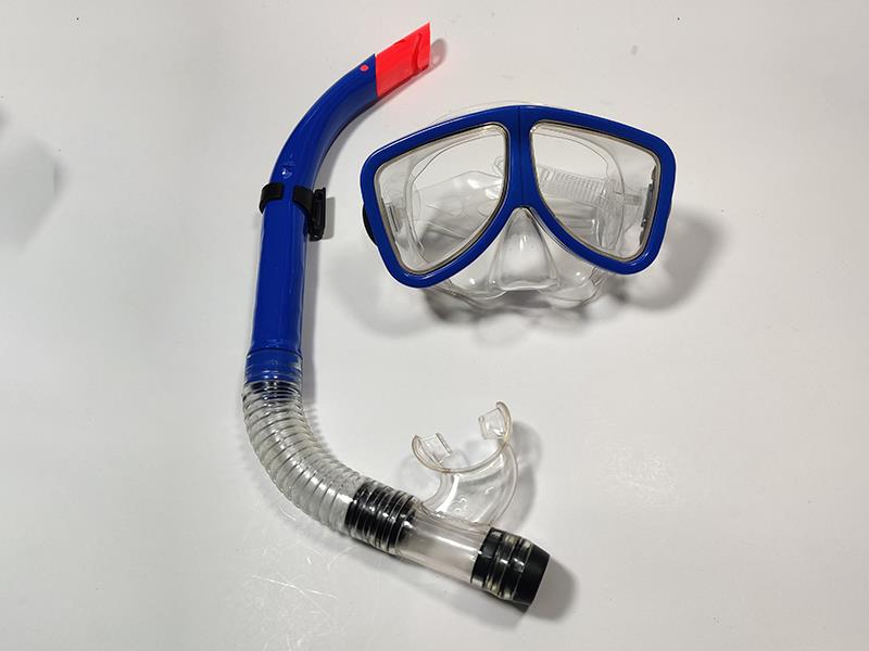 Swimming Mask And Snorkel