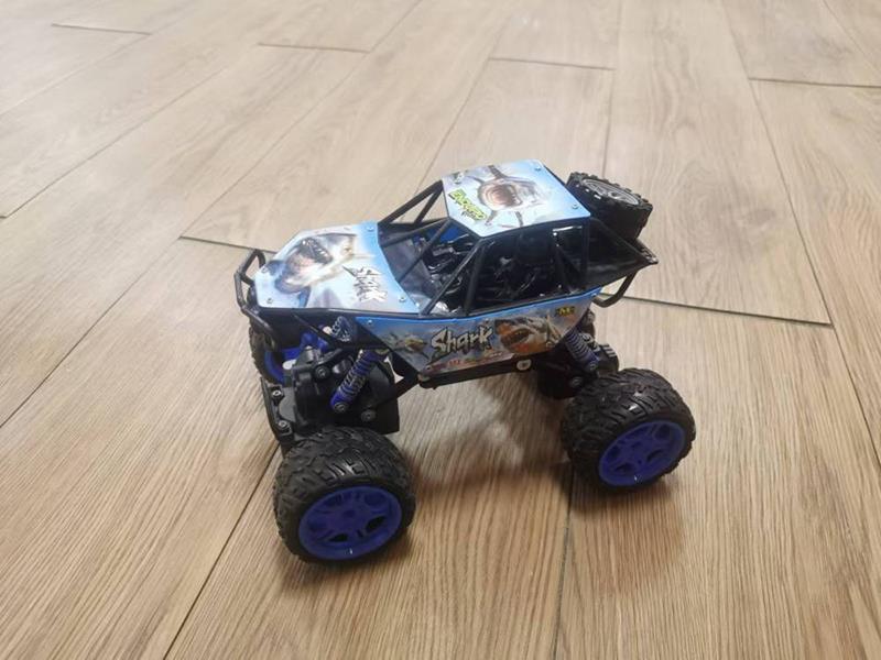 5-Channel Remote Control Spray Off-Road Vehicle With Lights(Included Batteries)