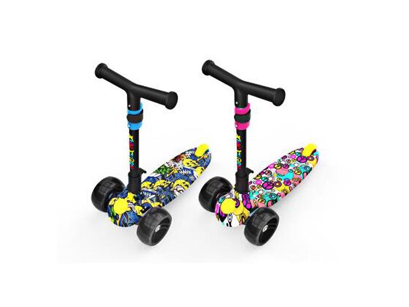 PU Three Wheeled Scooter With Lamp