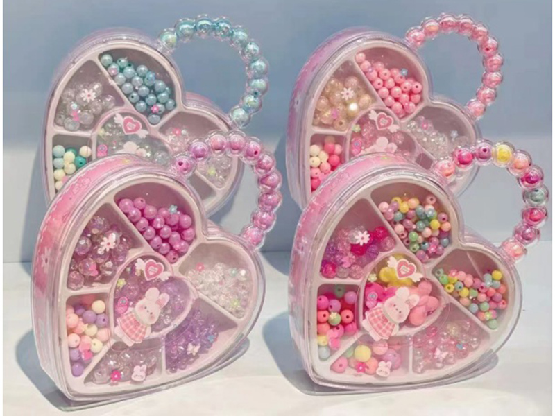 Heart-Shaped Hand-Held Box Accessory Set 12 Pieces /Pvc Box