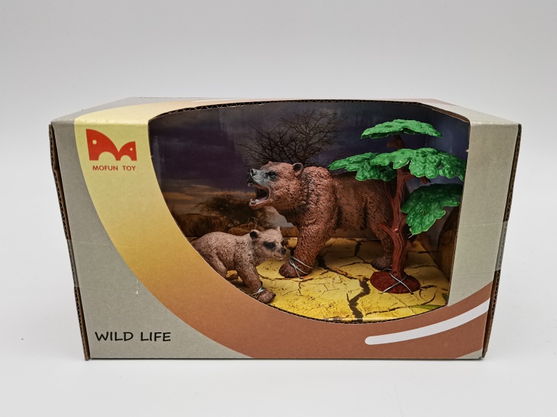 2 Brown Bears + Tree