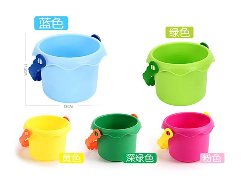 Soft Glue Beach Bucket
