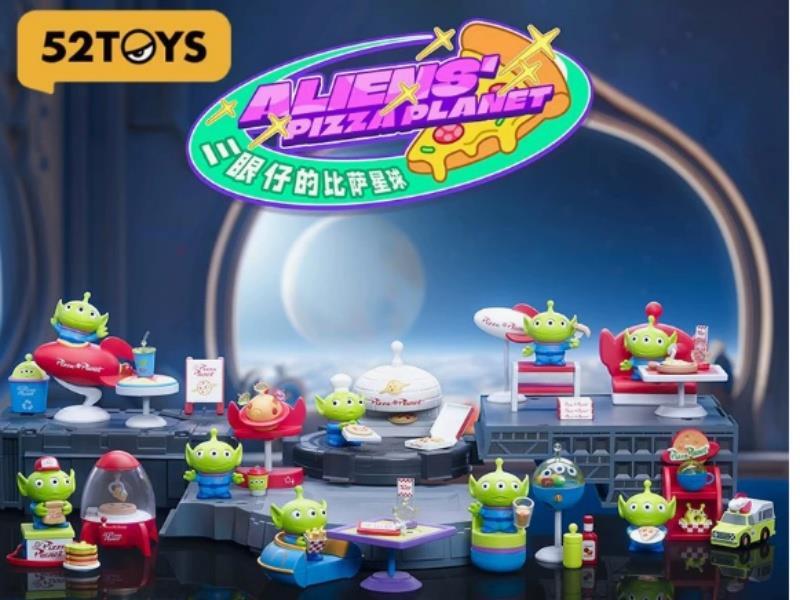 52TOYS- Three-Eyed Boy's Pizza Planet