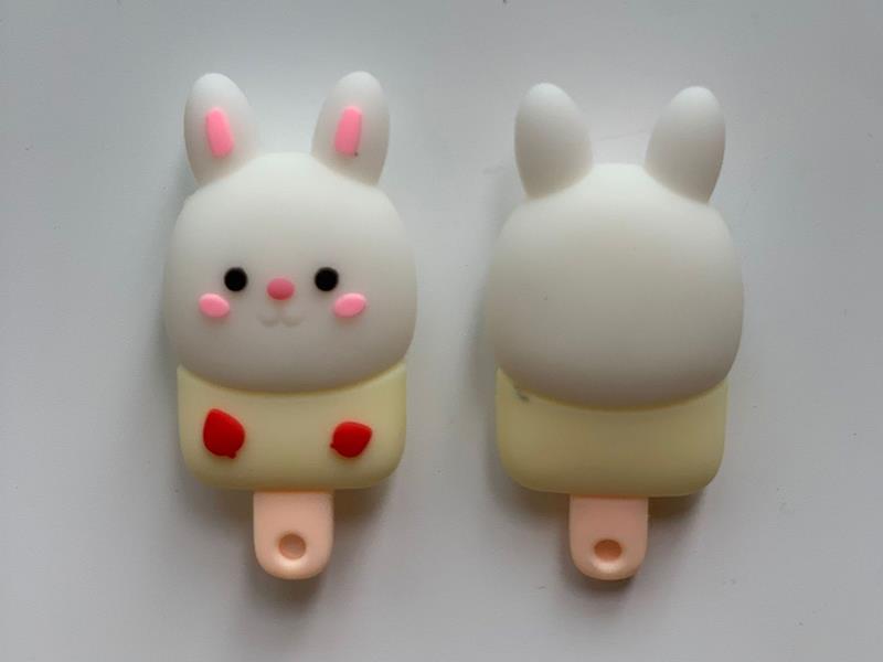Key Chain: Rabbit Ice Cream