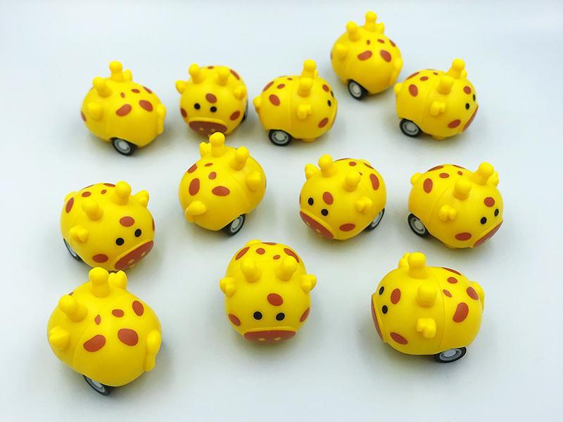 Pull Back  Giraffe Car