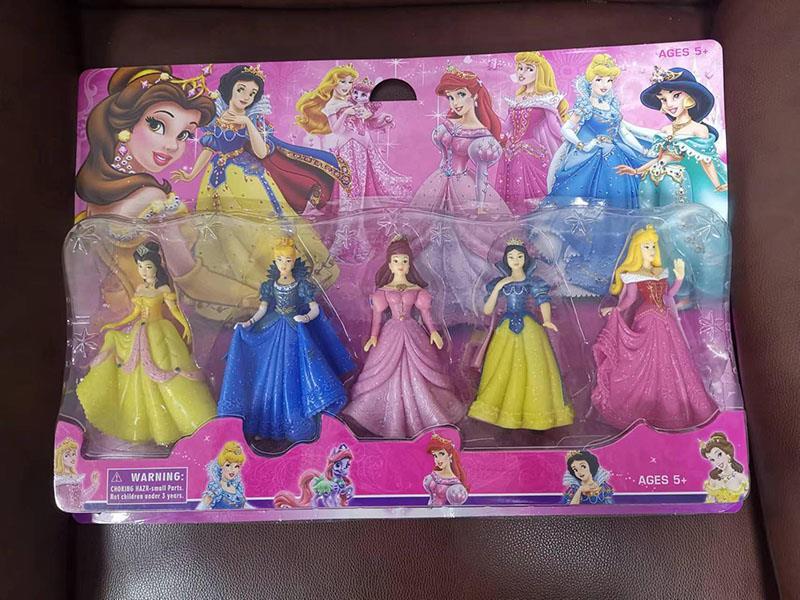 5. 5-Iinch PVC Queen And Princess 5-Piece Card Set