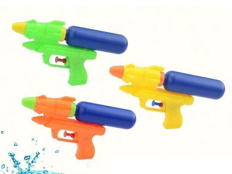Classic Water Gun With A Bottle