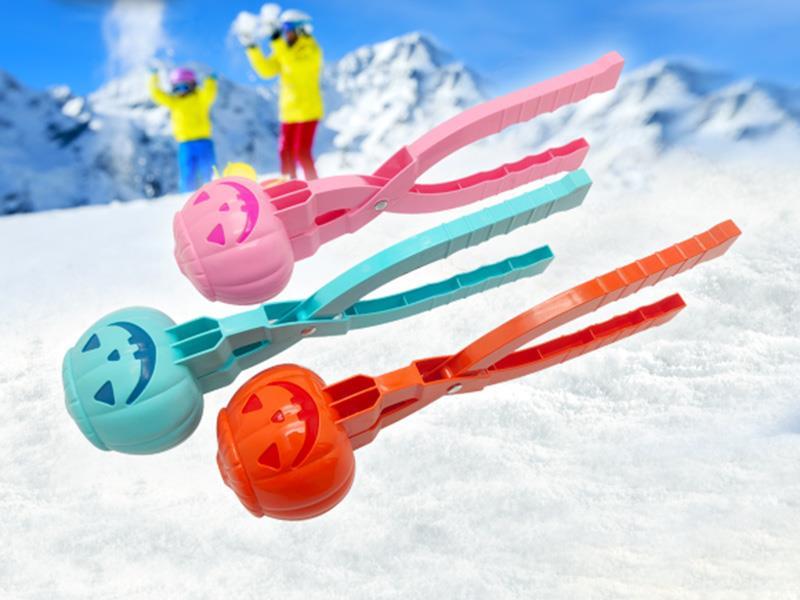 Pumpkin Snowball Clip