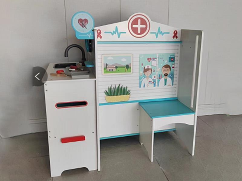 Wooden Medical Table Toy