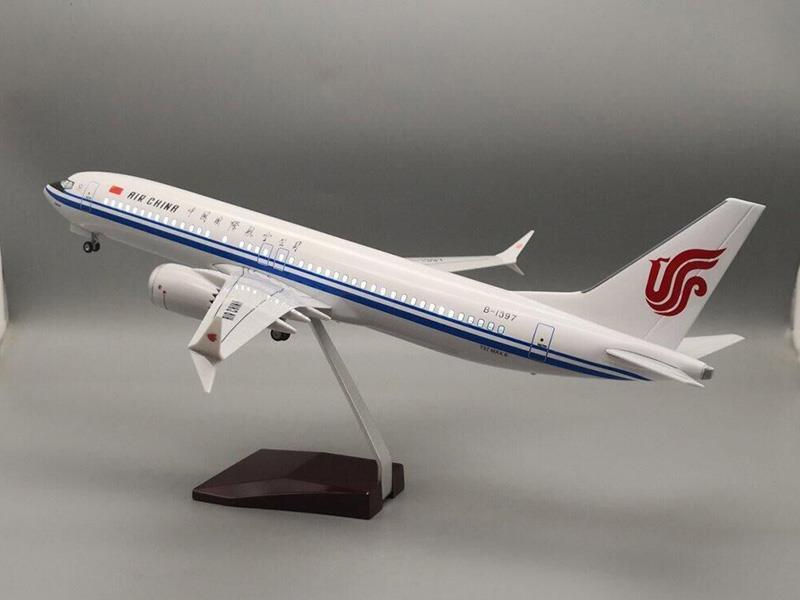 1:85 Air China 737MAX8 Airplane Model