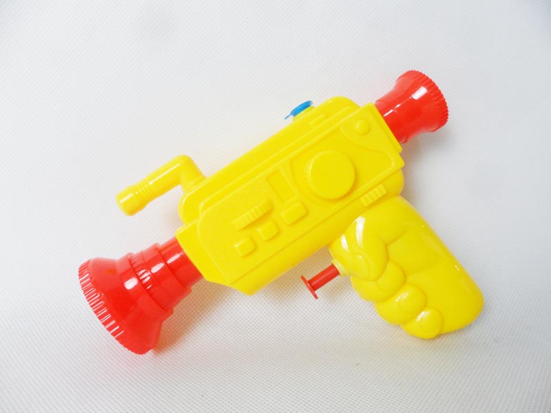 Video recorder water gun toy