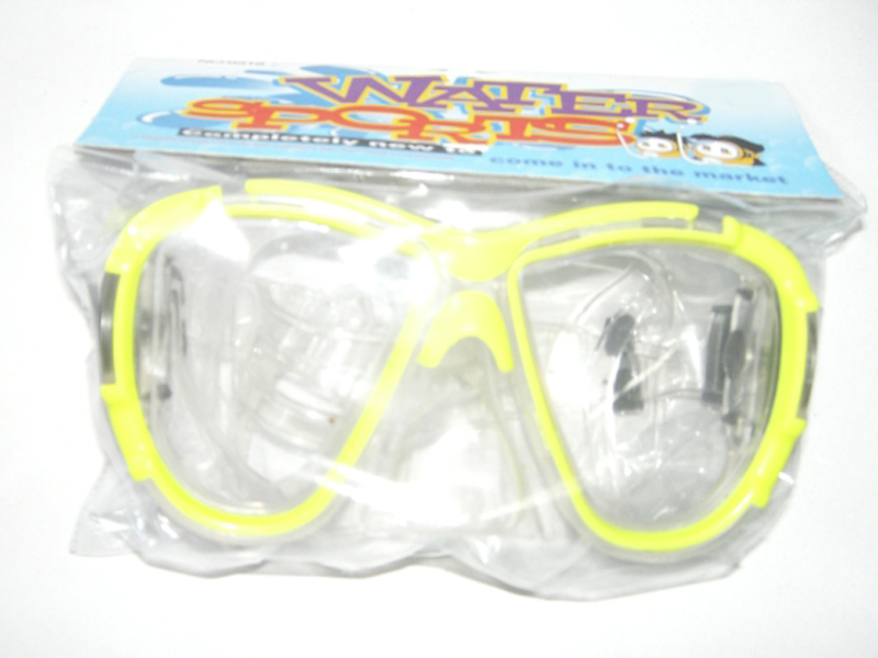 SWIMMING GLASSES