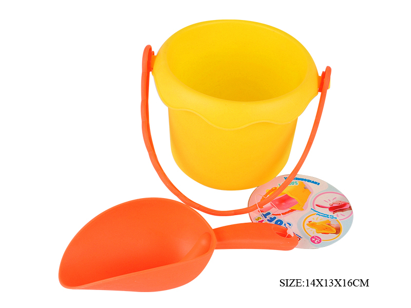 2pcs Soft Plastic Circle Barrel + Soft Plastic Shovel