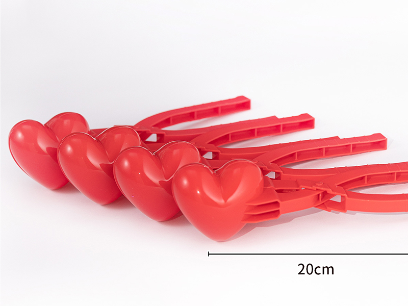 Small Heart-Shaped Snowball Clip 20CM