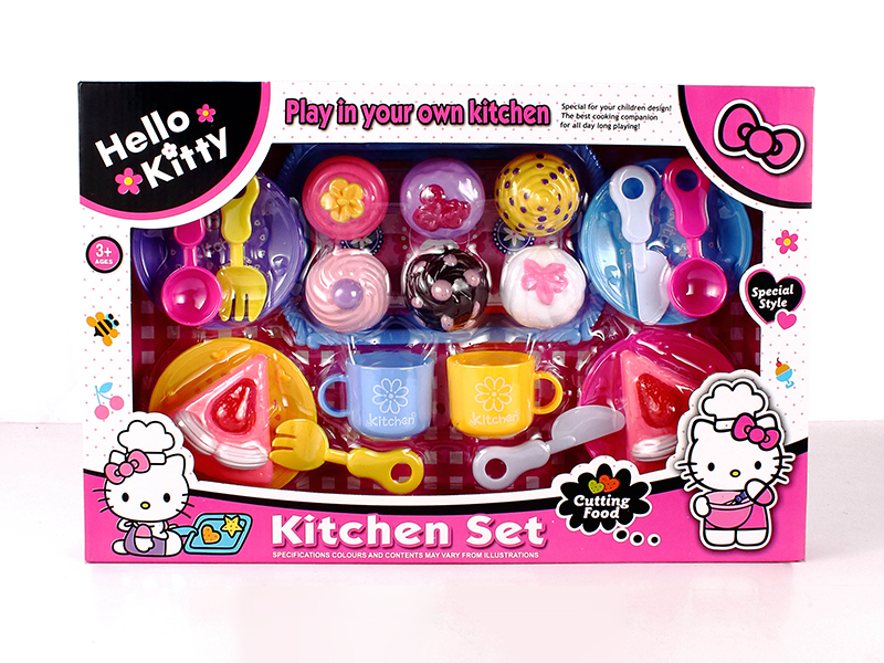 Hello Kitty Tableware With Cake
