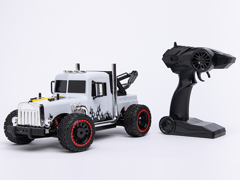 1:16 2.4G 4-Channel Remote Control Car