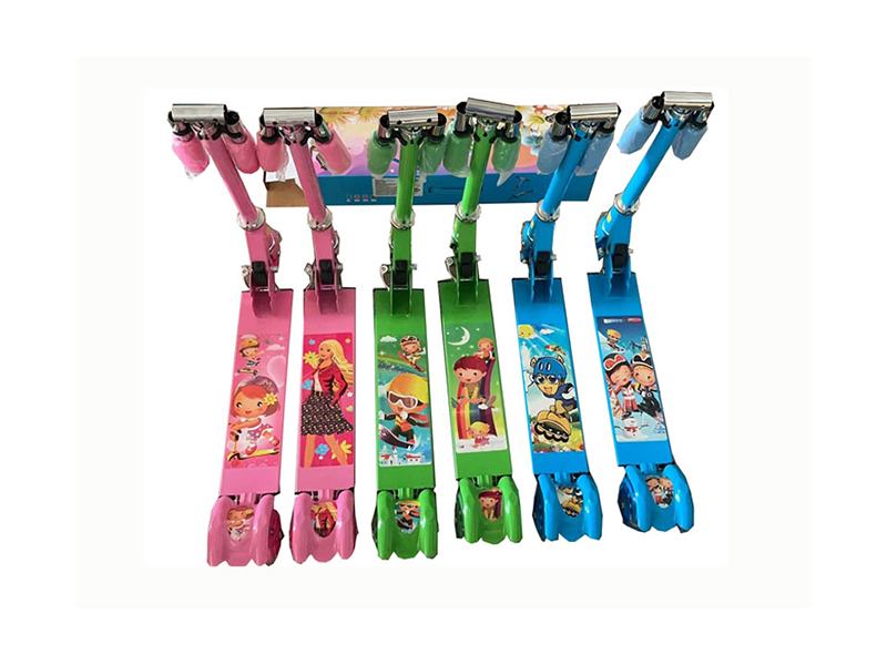 Three-Wheel Scooter With Flint Lamp