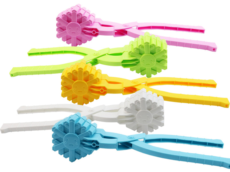 Large Size Snowflake Shape Snowball Clip